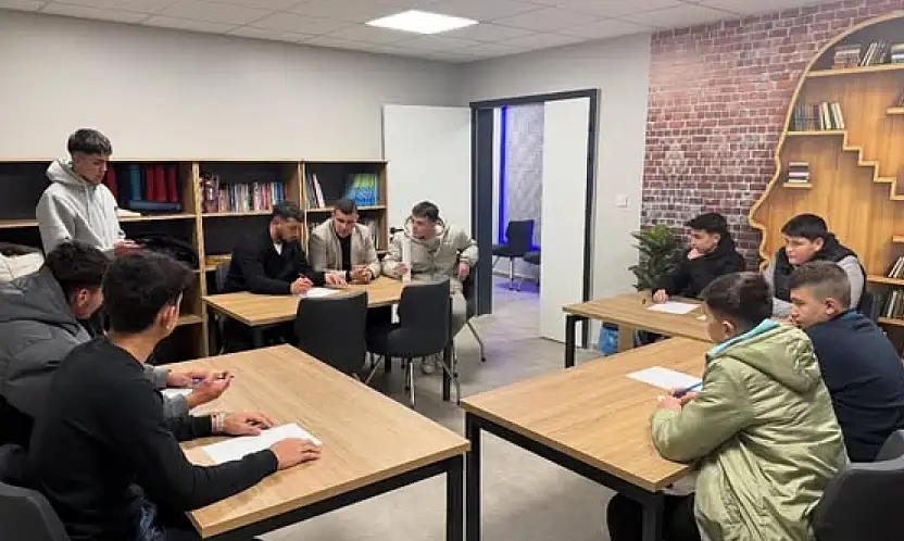 BEYDAĞ'DA OKULLAR ARASI BİLGİ YARIŞMASI TAMAMLANDI