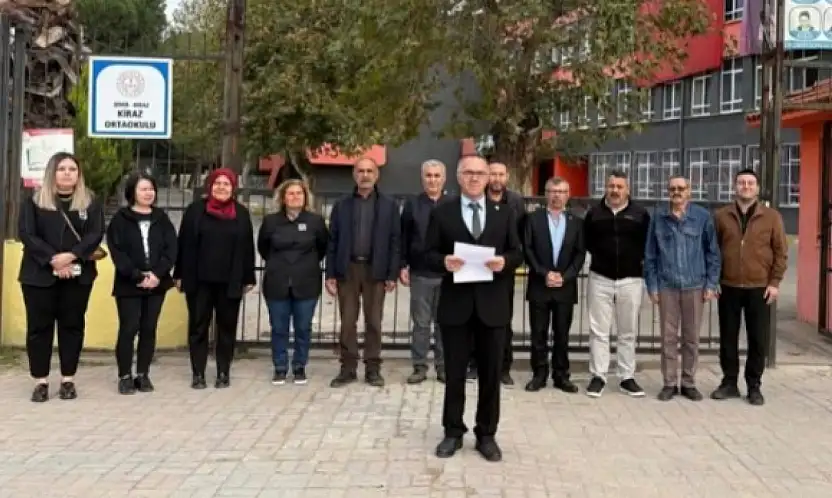 CHP Kiraz İlçe Başkanlığı'ndan 10 Kasım Tepkisi: 'Atatürk'ü Unutturamazsınız'