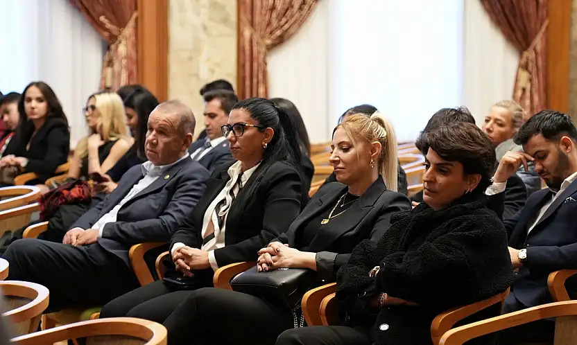 Dilek Acar Güleç, TBMM'deki Milli Güvenlik Oturumuna Damga Vurdu