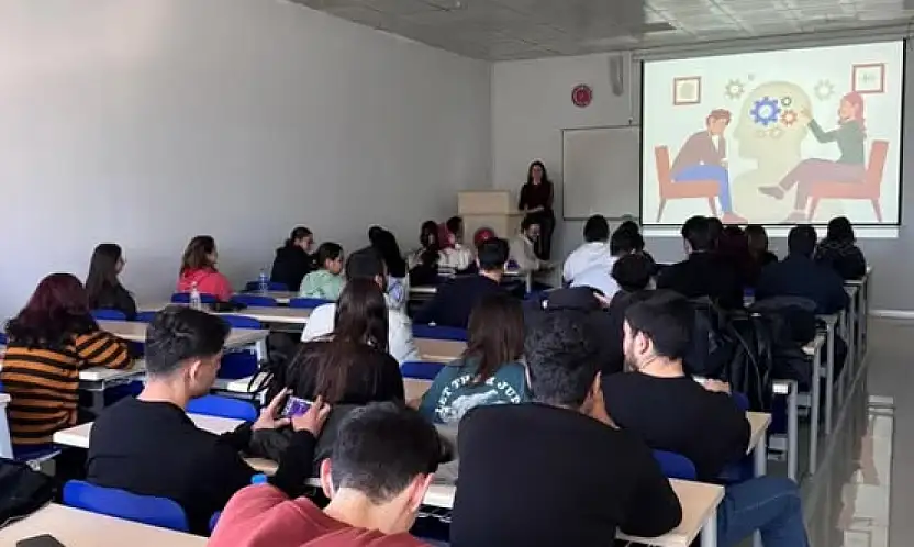 ENGELSİZ KARİYER SÖYLEŞİSİ ÖĞRENCİLERLE BULUŞTU