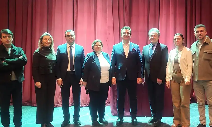 GENÇ LİDER ADAYLARINA İLHAM VEREN KONFERANS