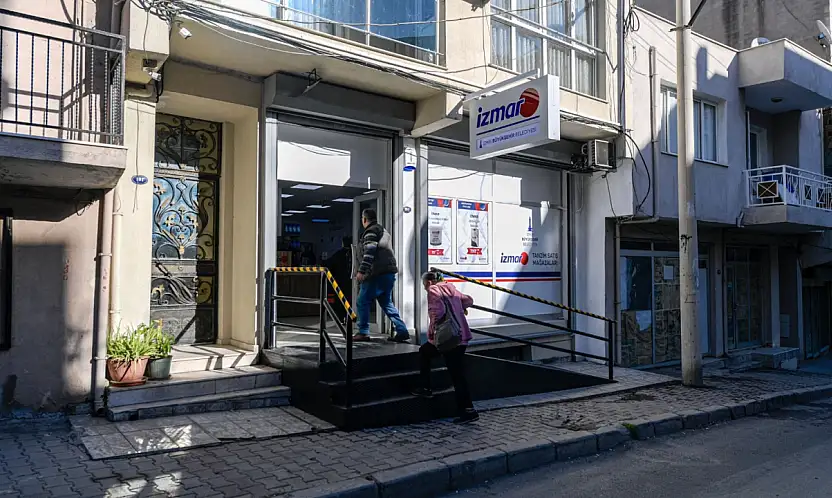 İZMAR 15'inci Mağazasını Gültepe'de Açtı