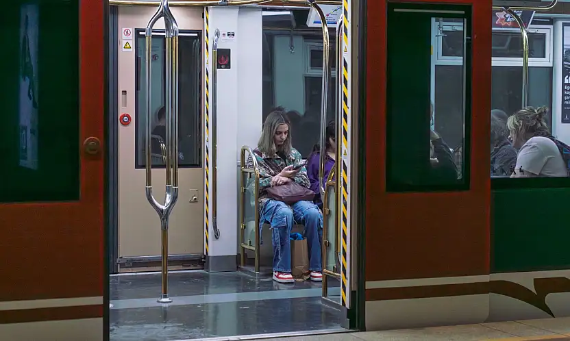 İzmir Metrosu'nda Kesintisiz İletişim Başladı