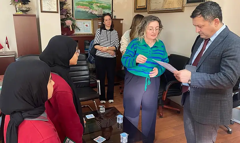 Kaymakam Erdoğan'a 'Yazarlık Atölyesi'nden Anlamlı Ziyaret