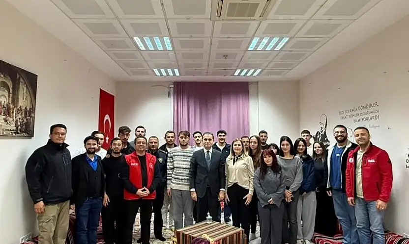 KAYMAKAM MURAT METE'DEN HACI SİNAN ÖĞRENCİ YURDUNA ZİYARET