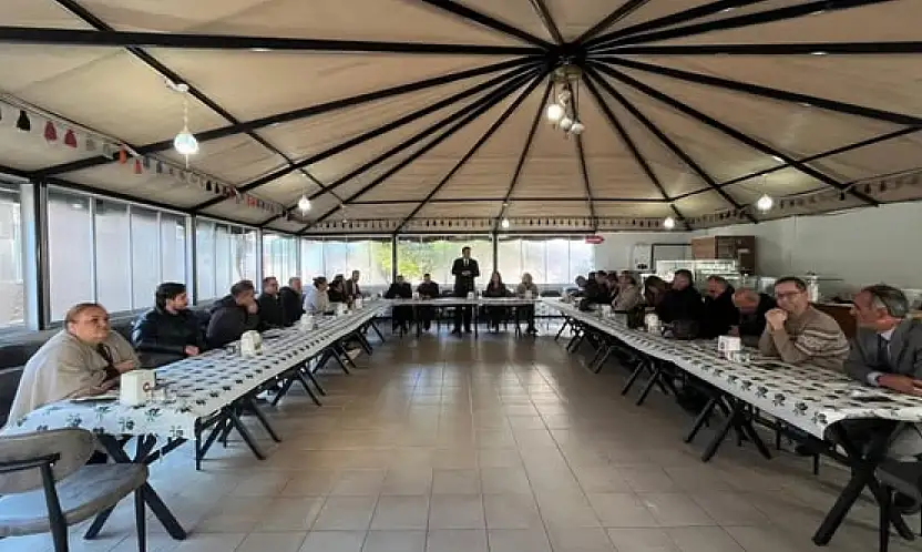 KİRAZ'DA EĞİTİM SÜRECİ DEĞERLENDİRME TOPLANTISI YAPILDI