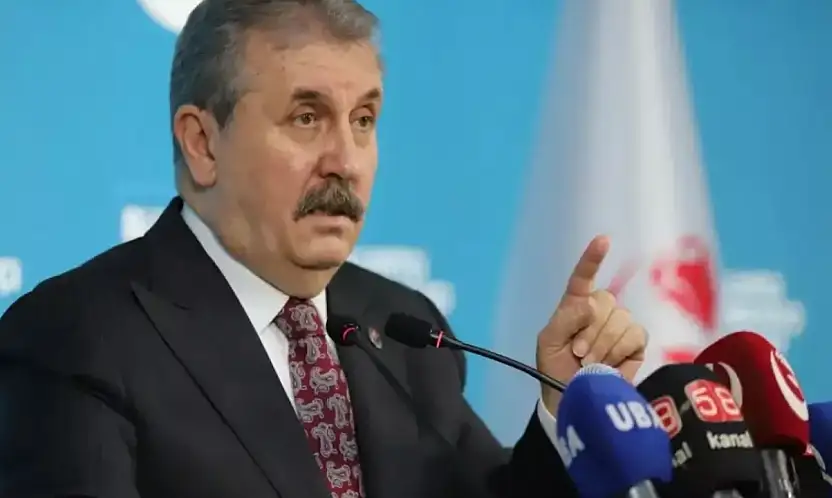 Mustafa Destici'nin 'Evli Olanı İşe Alın' Sözleri Tartışma Yarattı