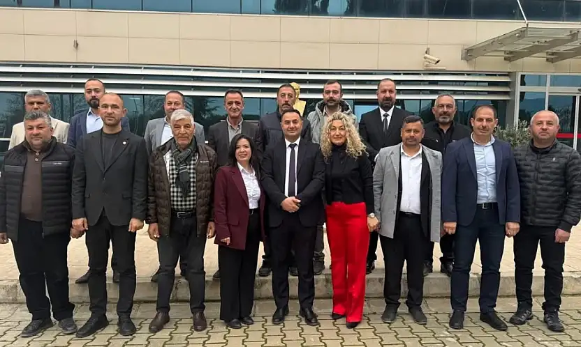 ÖDEMİŞ GIDA ESNAFI YENİ BAŞKANINI MAZBATAYLA TAÇLANDIRDI