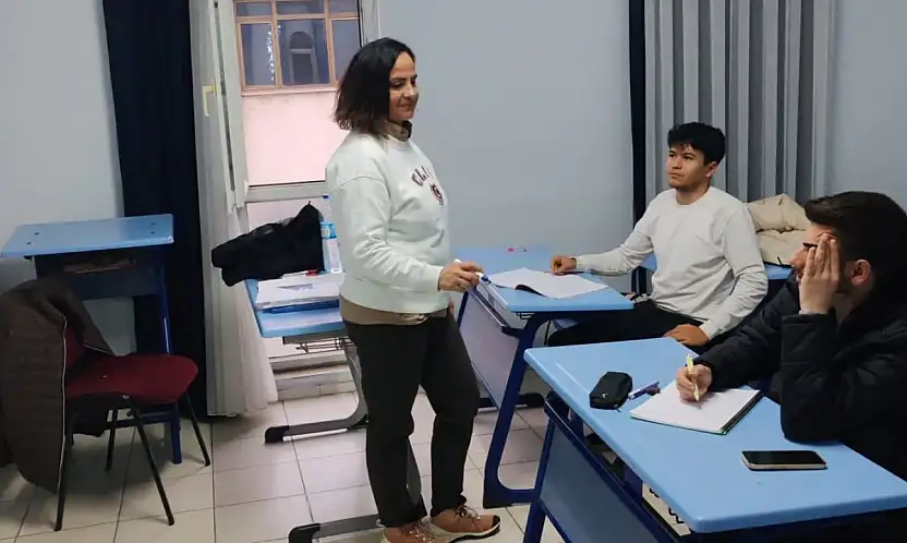 ÖDEMİŞ HALK EĞİTİM MERKEZİ'NDE E-KPSS KURSLARI SÜRÜYOR