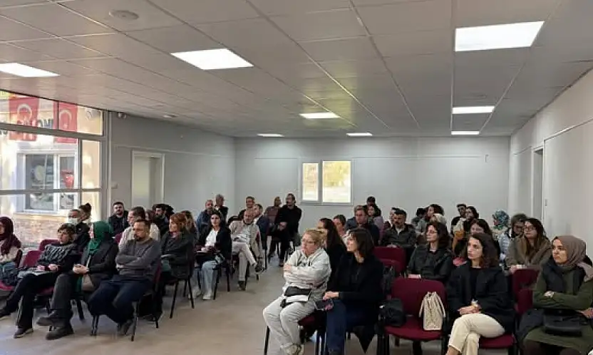 Ödemiş'te TÜBİTAK 2204 Projeleri Eğitimi Düzenlendi