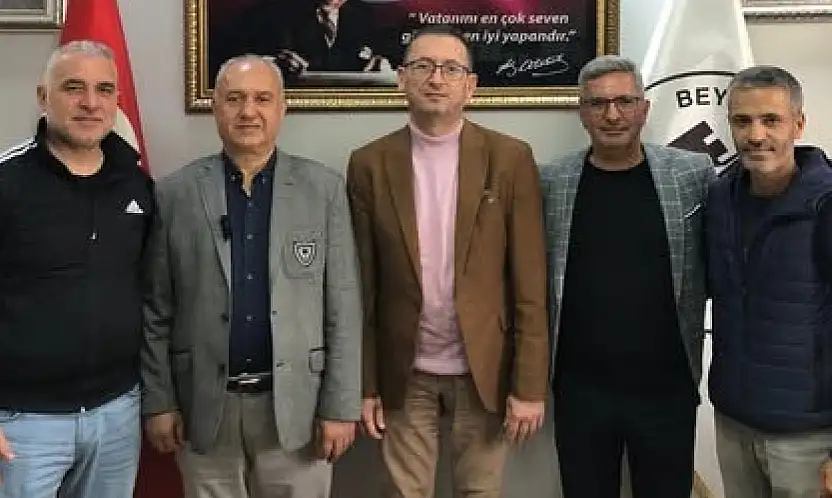 Ödemiş Terziler Odası Başkanı Hüseyin Döner'den Şakir Başaran'a Nezaket Ziyareti