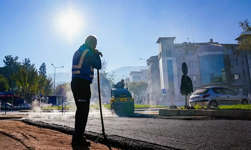 Refet Saygılı Caddesi'nde Asfaltlama Başladı