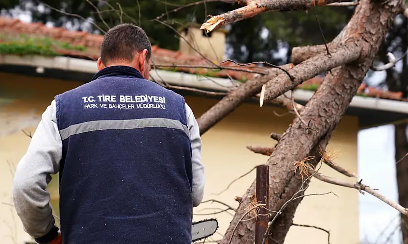 Tire Belediyesi Ekipleri, Fırtına Mesaisinde