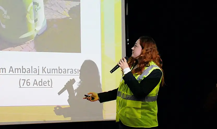 Tire Belediyesi, Muhtarlara 'İklim Değişikliği ve Sıfır Atık' Eğitimi Düzenledi