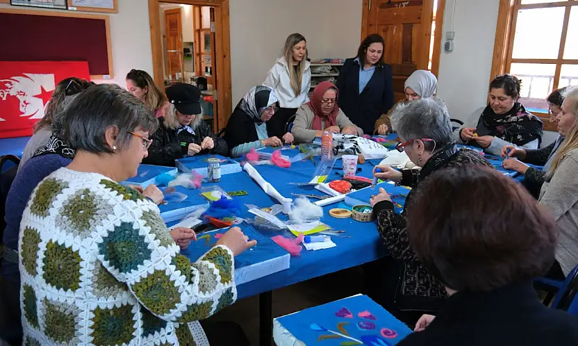 Tire Belediyesi'nden el emeğini sanata dönüştüren kurs