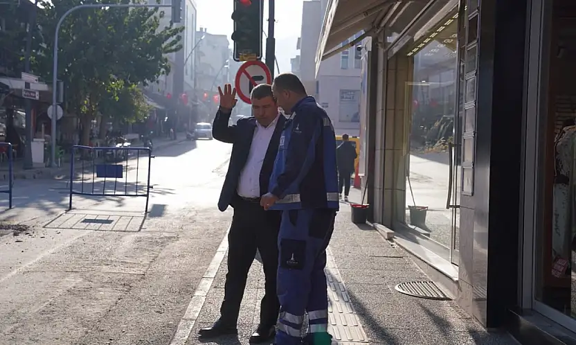 Tire'de Atatürk Caddesi'nde Kanalizasyon ve Üstyapı Çalışmaları Başladı