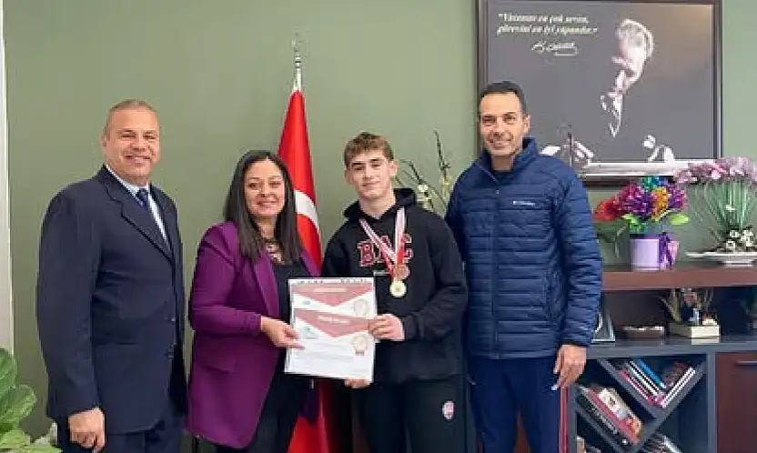 Tire'de Bilek Güreşi Şampiyonuna Tebrik Ziyareti