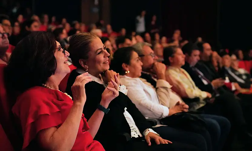 Tire'de Cumhuriyet Coşkusu, Türk Müziği Konseriyle Katlandı