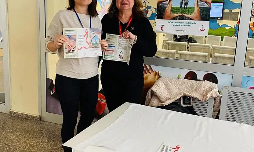 Tire'de Dünya AIDS Günü Kapsamında Stant Çalışmaları Yapıldı