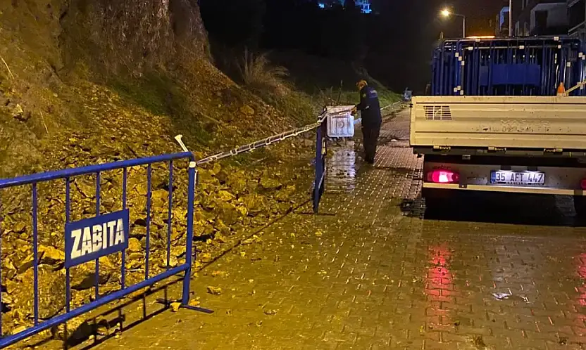 TİRE'DE KAYA DÜŞMESİ PANİĞİ: YOL KISMİ OLARAK KAPATILDI