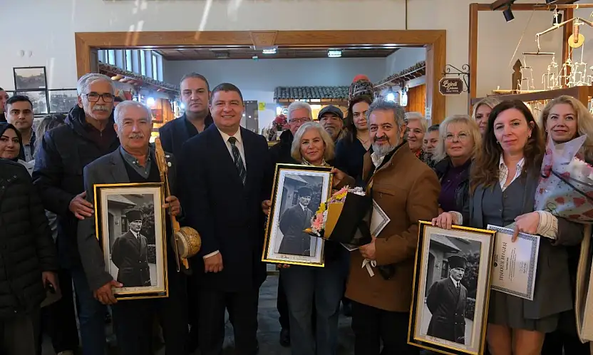 Tire'de 'Zeybekler Zamanı' Sergisi Sanatseverlerle Buluştu