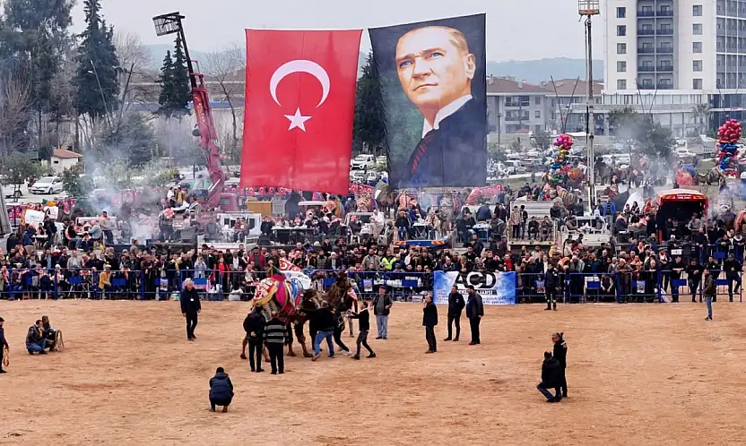 Tire Deve Güreşi Ertelendi