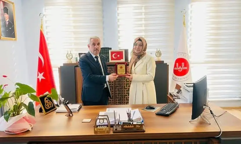 TİRE MÜFTÜLÜĞÜ, 20 YILLIK KUR'AN KURSU ÖĞRETİCİSİ ARZU BOZKURT'U UĞURLADI