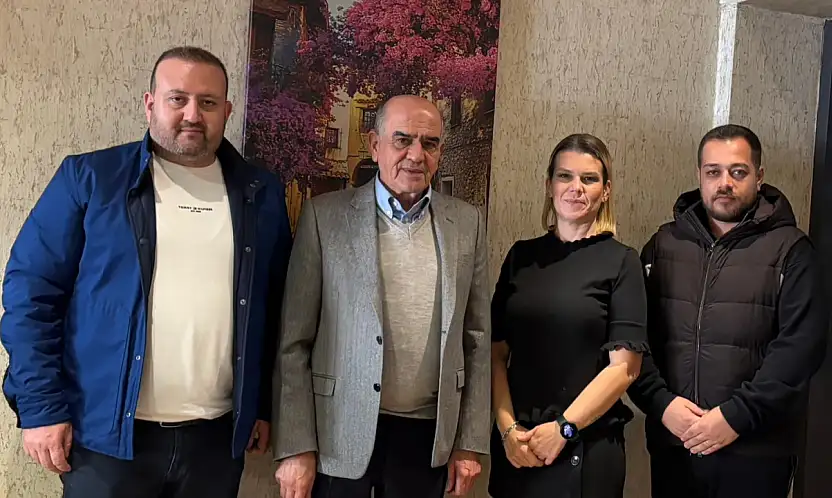 TV9 VE KÜÇÜK MENDERES GAZETESİ'NDEN, ÖDEMİŞ SARRAFLAR SAATÇİLER KUYUMCULAR VE BİJUTERİCİLER ODASI BAŞKANI ŞERİF NAZ'A ZİYARET