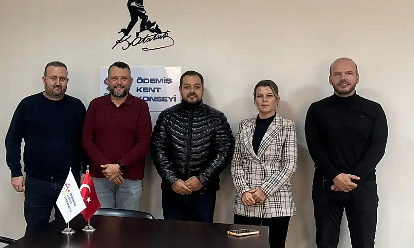 TV9 VE KÜÇÜK MENDERES GAZETESİ, ÖDEMİŞ KENT KONSEYİ BAŞKANI SADEDDİN MAHMUTÇAOĞLU'NU ZİYARET ETTİ