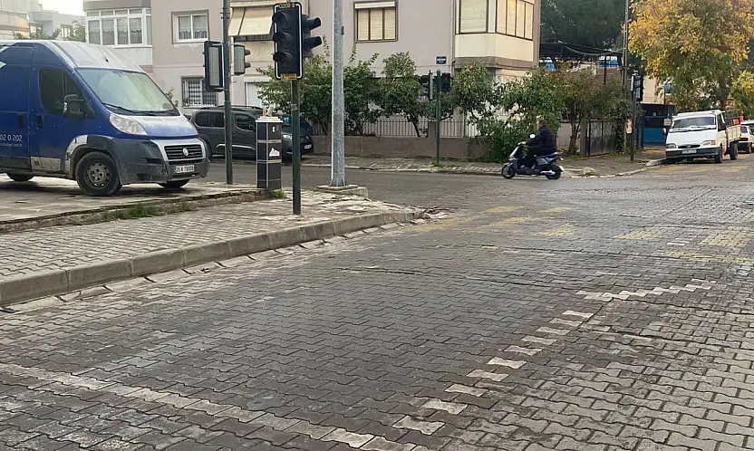 Yayla Caddesi'nde Işıklar Bir Haftadır Arızalı: Kaza Olması An Meselesi!